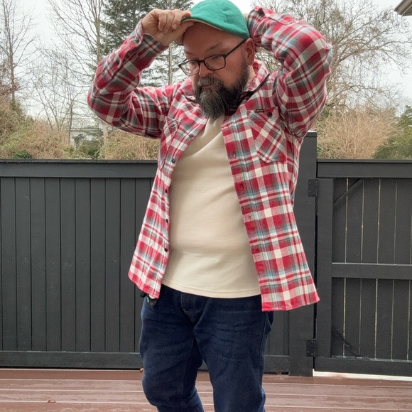 Meet your Posher, Beej - Picture 6 of 16